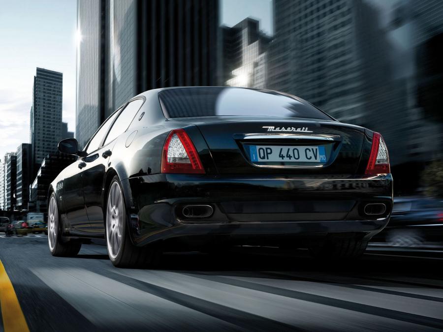  Maserati Quattroporte Sport GT S 2009 года  (фото 4 из 102)